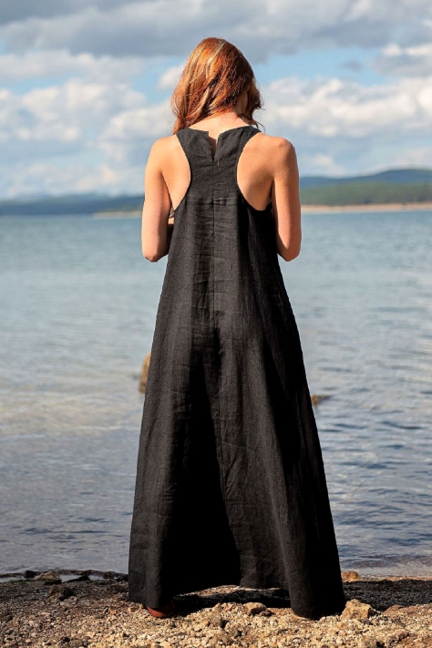 Αμάνικο λινό μάξι φόρεμα με καπίστρι πλάτη